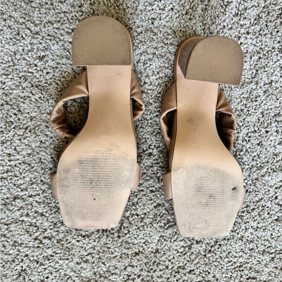 Chunky Block Sandal✨ - Picture 4 of 9